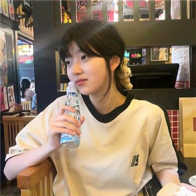 四月的女儿